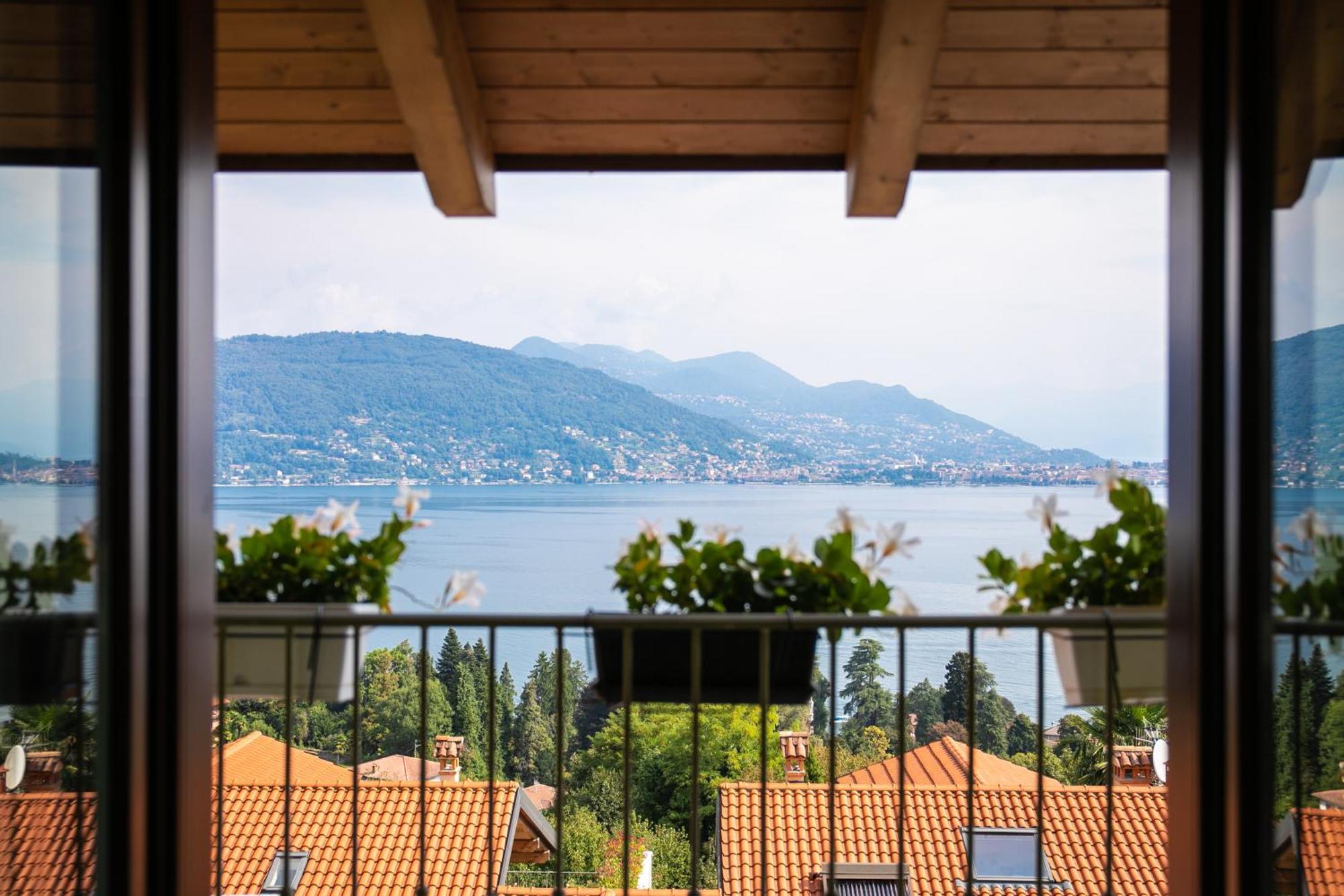 Relax House Baveno Lägenhet Exteriör bild